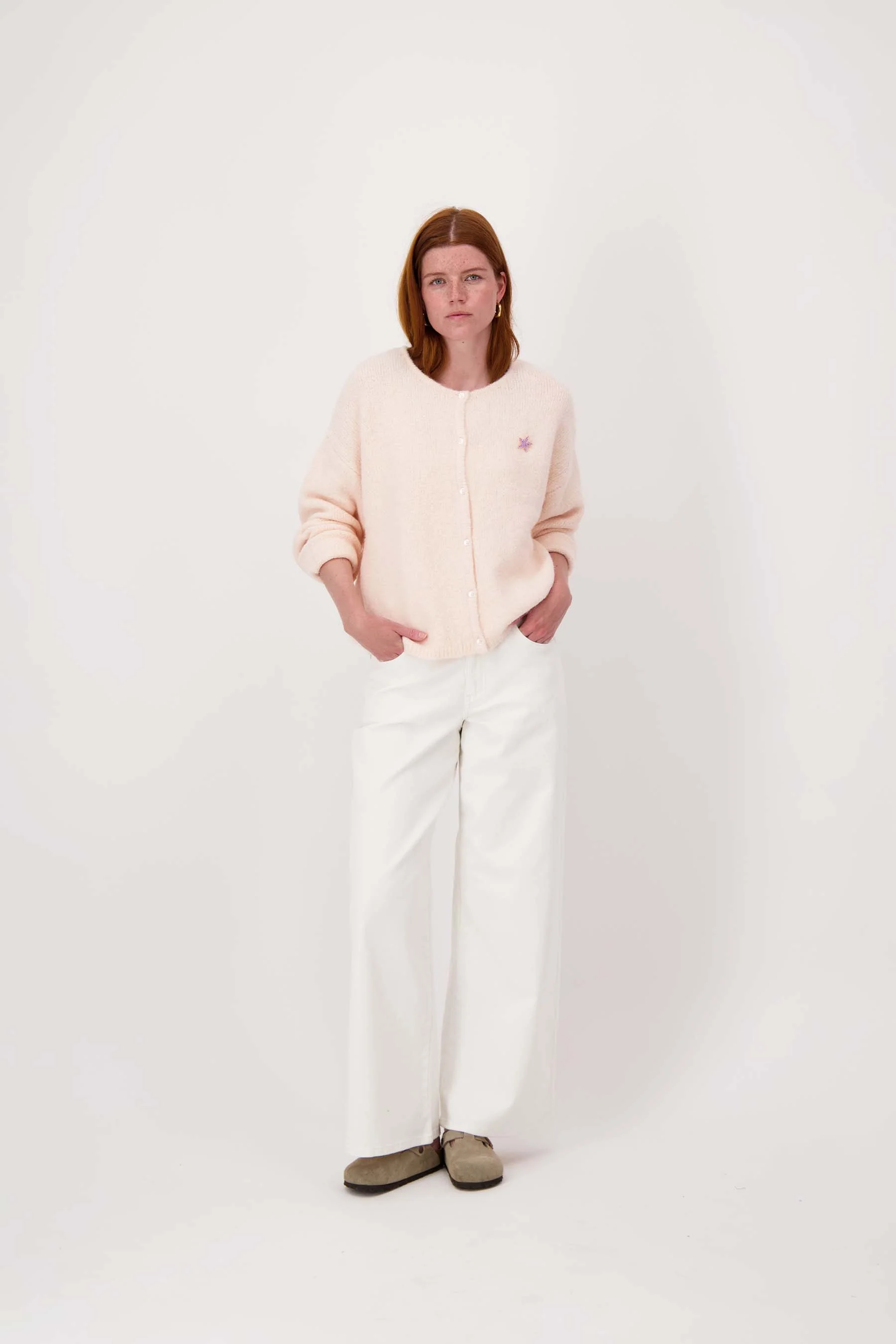basic vestje lange mouw met broche | light pink - Image 3