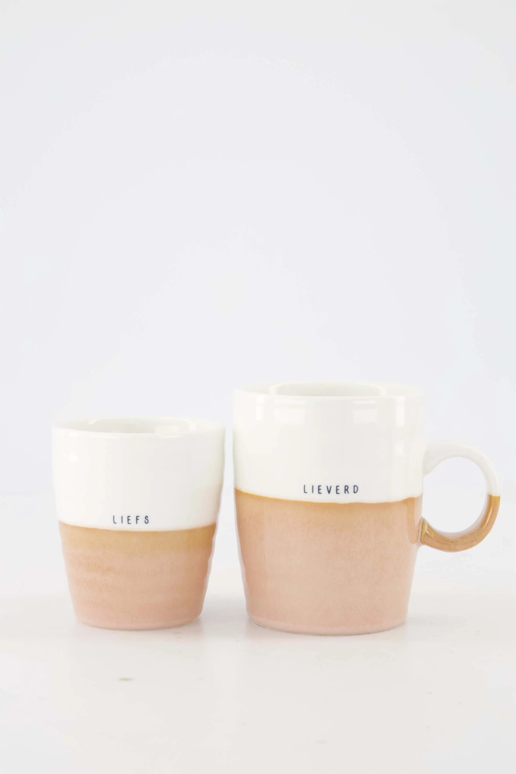 set van een koffiemok Liefs en Theemok Lieverd
