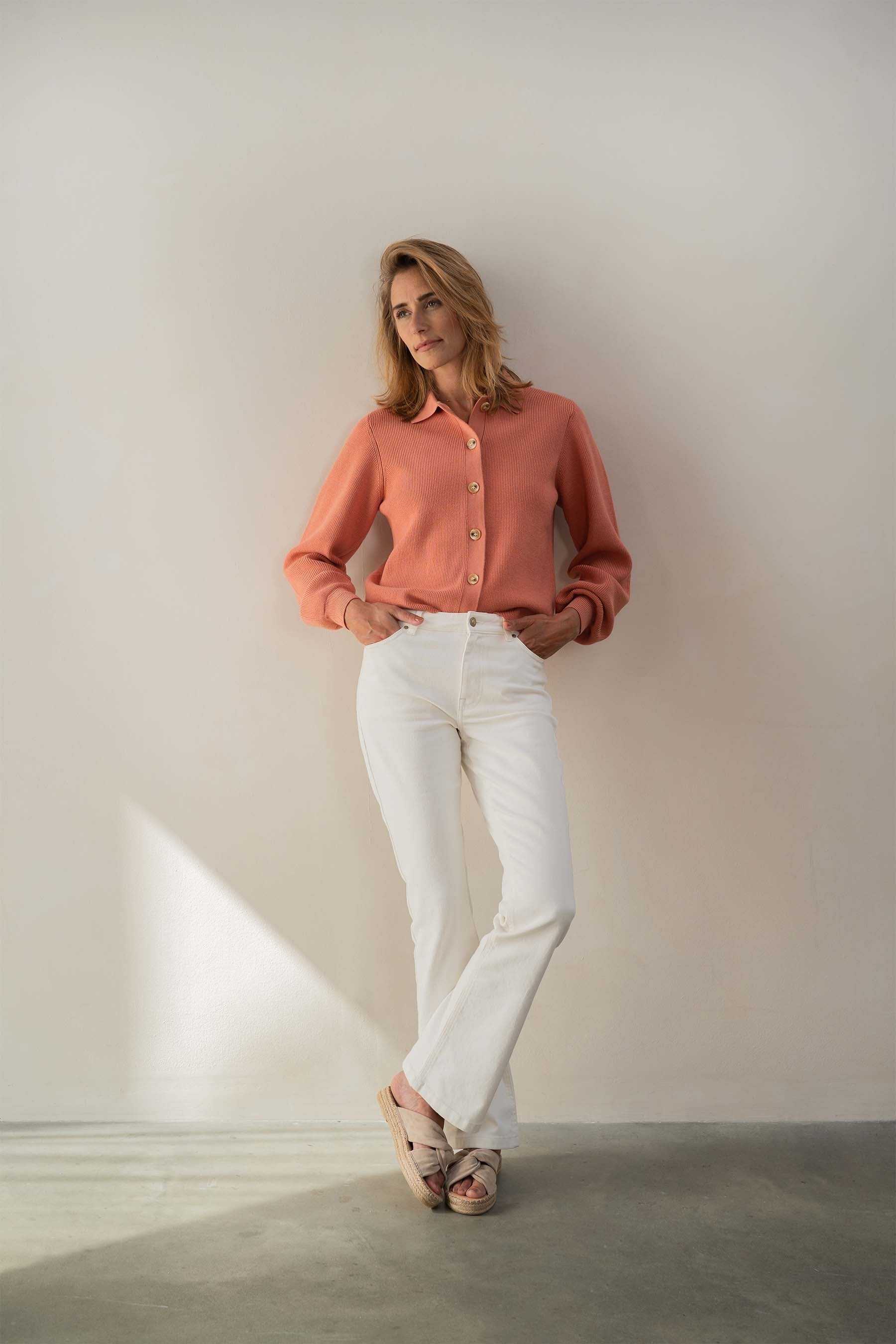 flared jeans | off white - Image 6