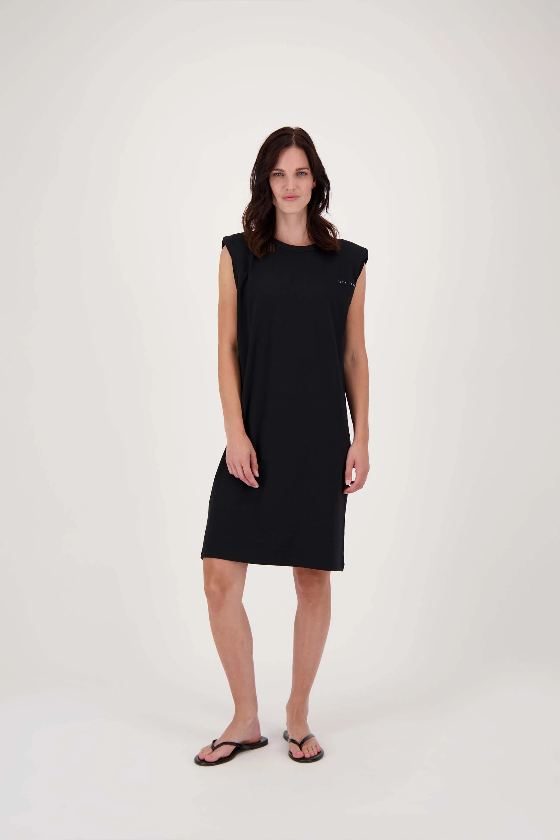 jersey jurk met schoudervullingen | black