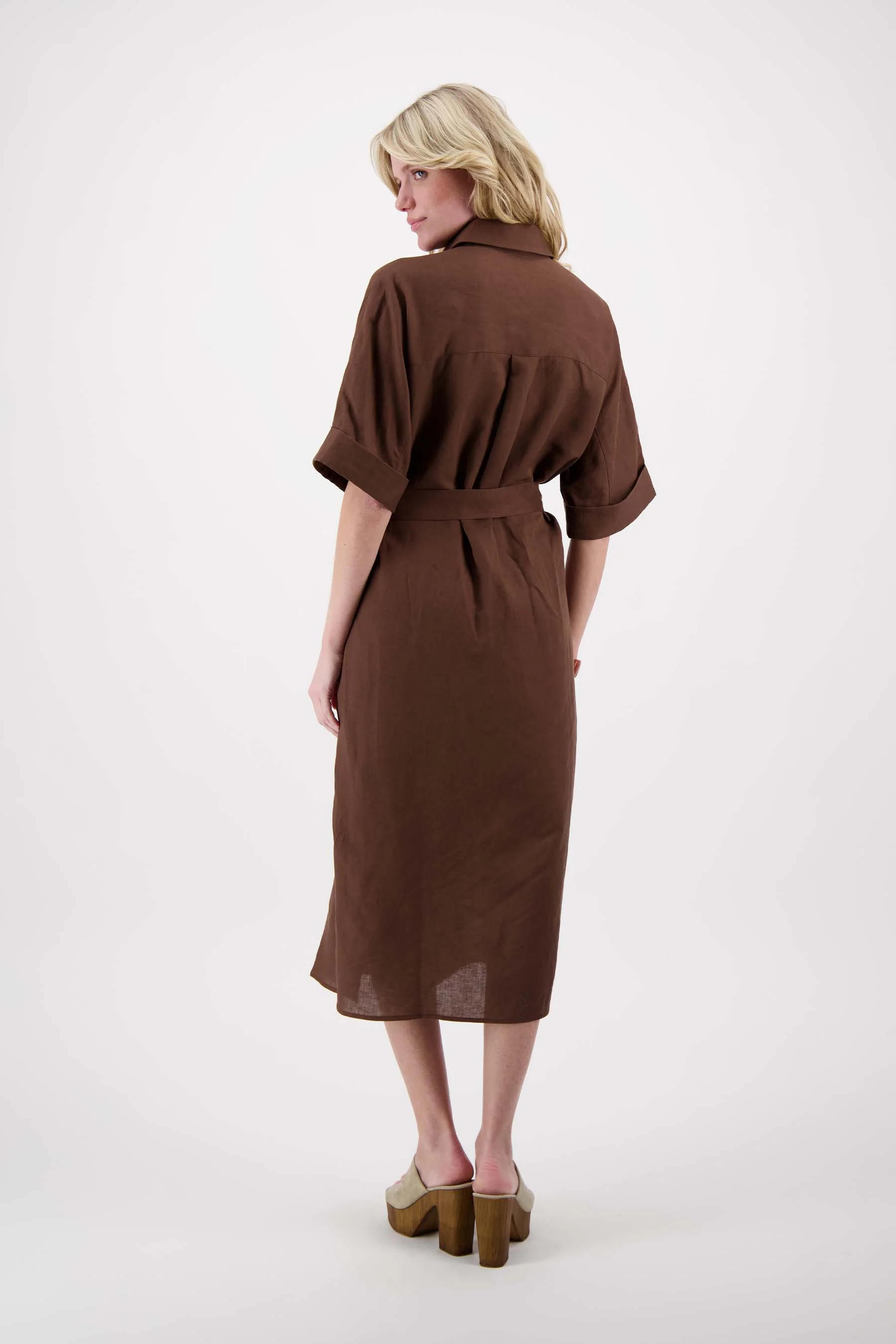 linnen wijde doorknoopjurk met korte mouw | brown - Image 3