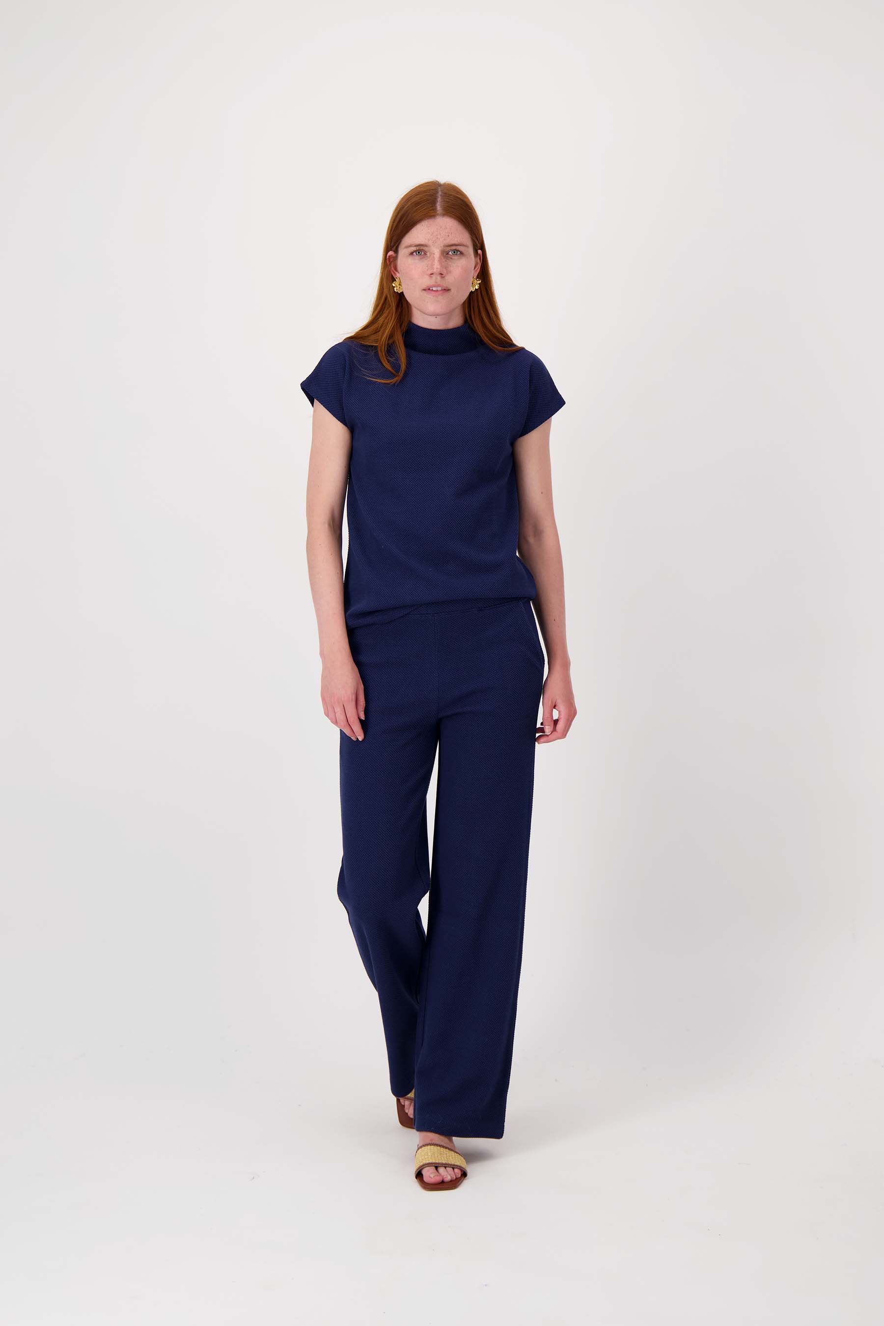 top met aangeknipte mouw in structuur materiaal | summer navy - Image 3