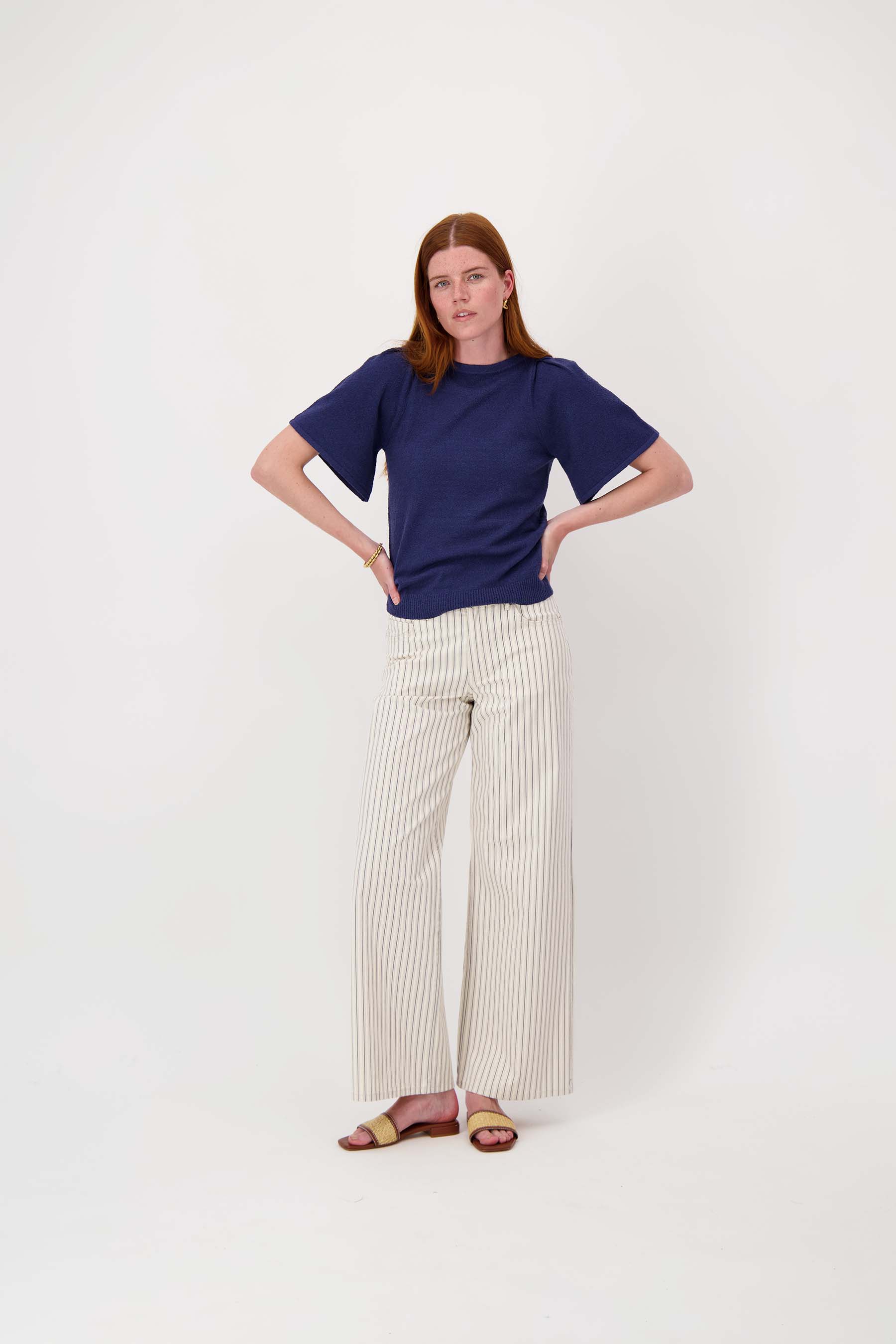 vlindermouw boothals top in boucle garens | summer navy - Image 3